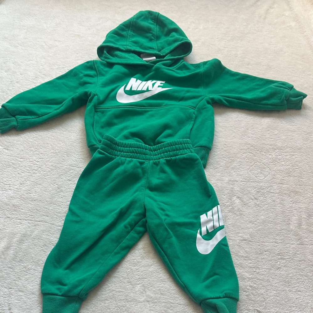 Nike Emerald Green Tracksuit Set
